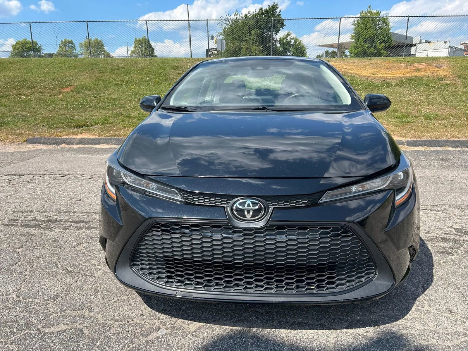 Used 2022 Toyota Corolla L FWD image 3