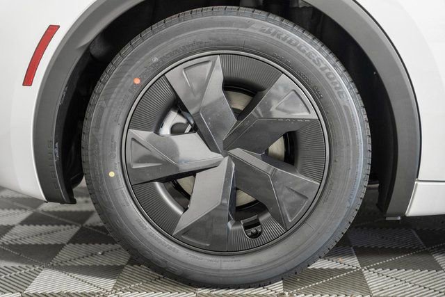 New 2026 Toyota Prius Plug-In Hybrid FWD image 18