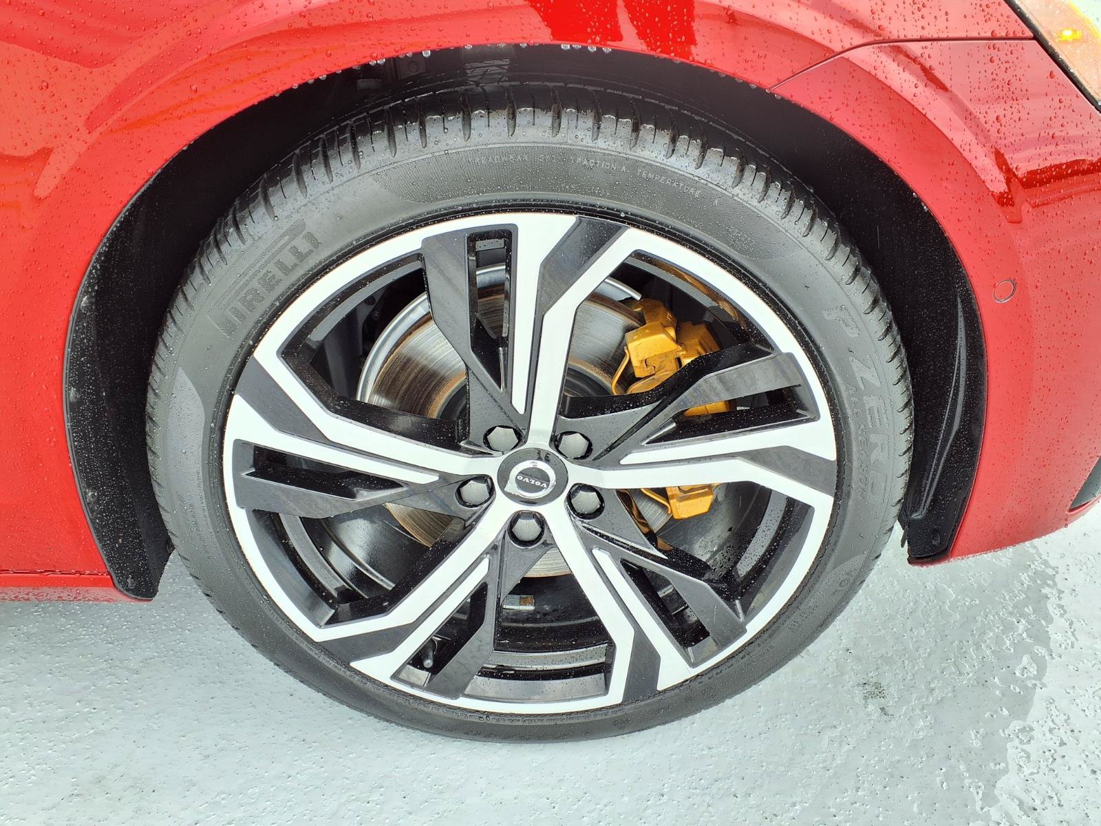 Certified 2024 Volvo S60 B5 Plus FWD image 9