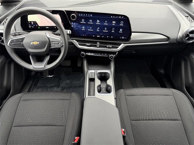 Used 2025 Chevrolet Equinox EV LT image 15