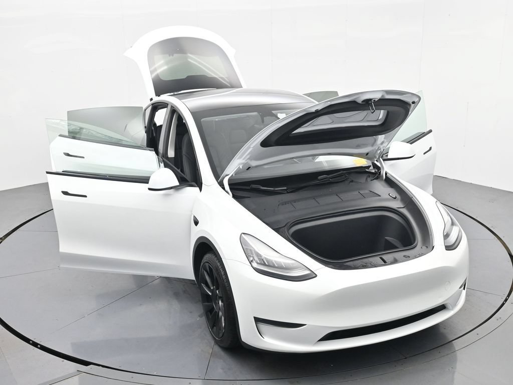 Used 2023 Tesla Model Y Long Range AWD/4WD image 36