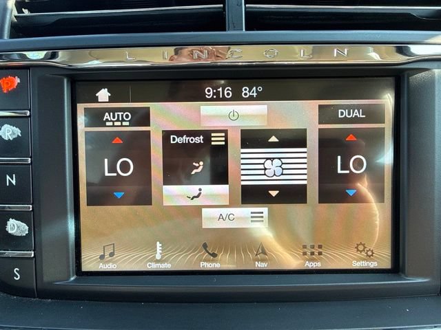 Used 2017 Lincoln Continental Select FWD image 26