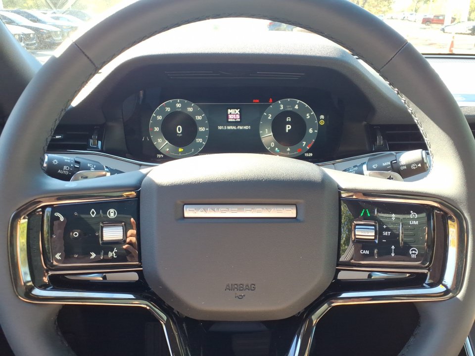Used 2026 Land Rover Range Rover Evoque S AWD/4WD image 23