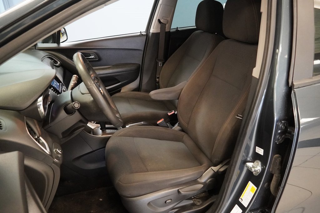 Used 2022 Chevrolet Trax LS w/ Tint and Cruise Package image 3