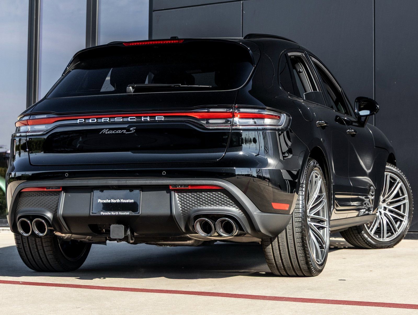 Used 2026 Porsche Macan S image 11
