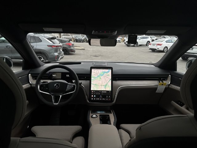 New 2025 Volvo EX90 Plus AWD/4WD image 21