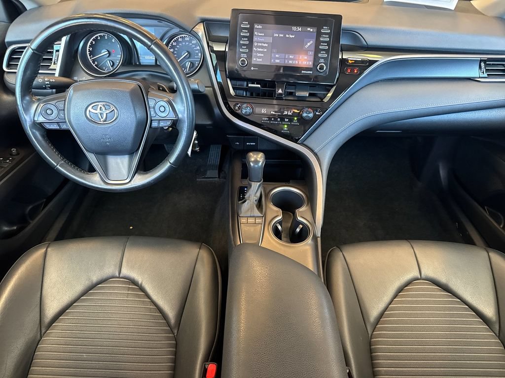 Used 2022 Toyota Camry SE w/ Carpet Mat Package (TMS) FWD image 16