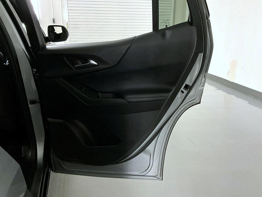 Certified 2025 Chevrolet Equinox LT image 17