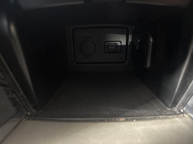 Used 2011 Toyota Camry SE w/ Fleet Convenience Pkg FWD image 15