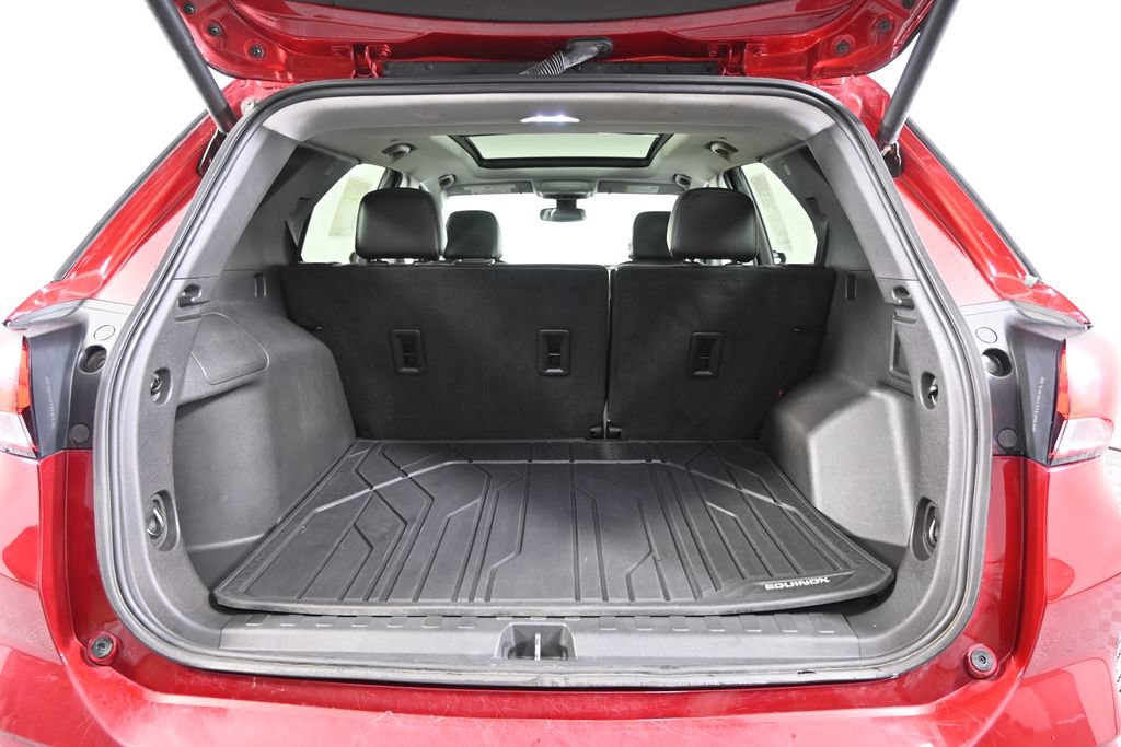 Used 2023 Chevrolet Equinox Premier AWD/4WD image 17