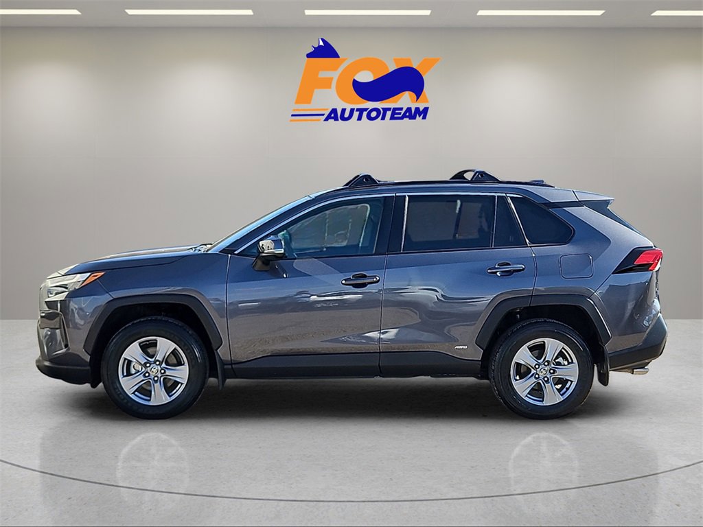 Used 2022 Toyota RAV4 XLE image 2