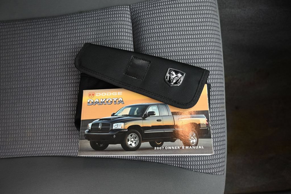 Used 2007 Dodge Dakota SLT w/ Trailer Tow Group AWD/4WD image 34