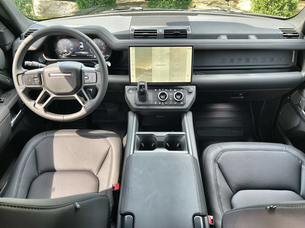 Used 2026 Land Rover Defender 110 S AWD/4WD image 12