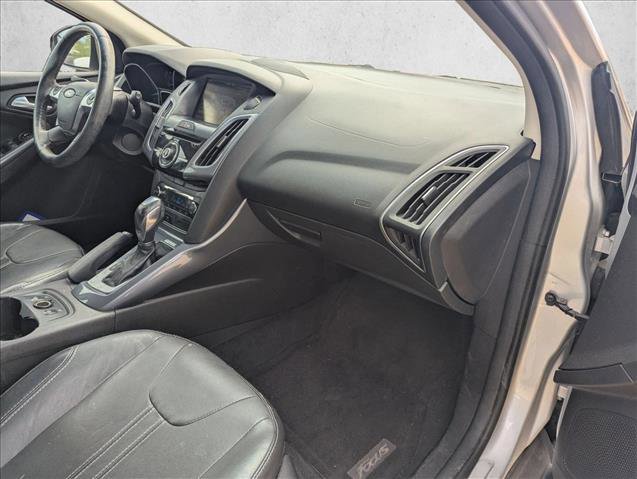 Used 2014 Ford Focus Titanium FWD image 17