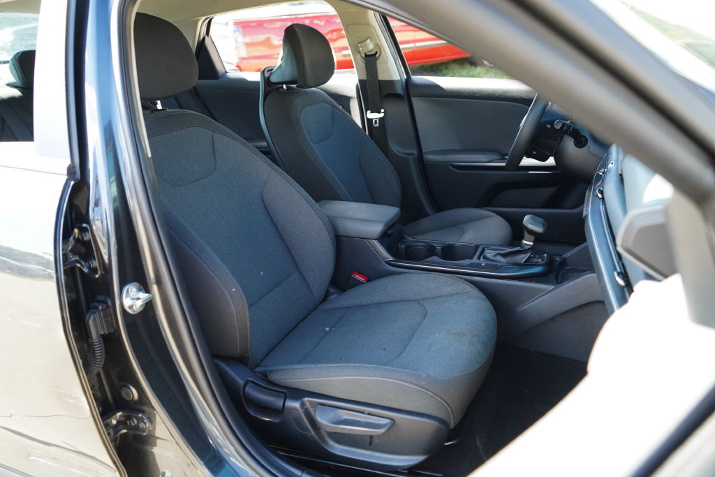 Used 2025 Kia K4 FWD image 13