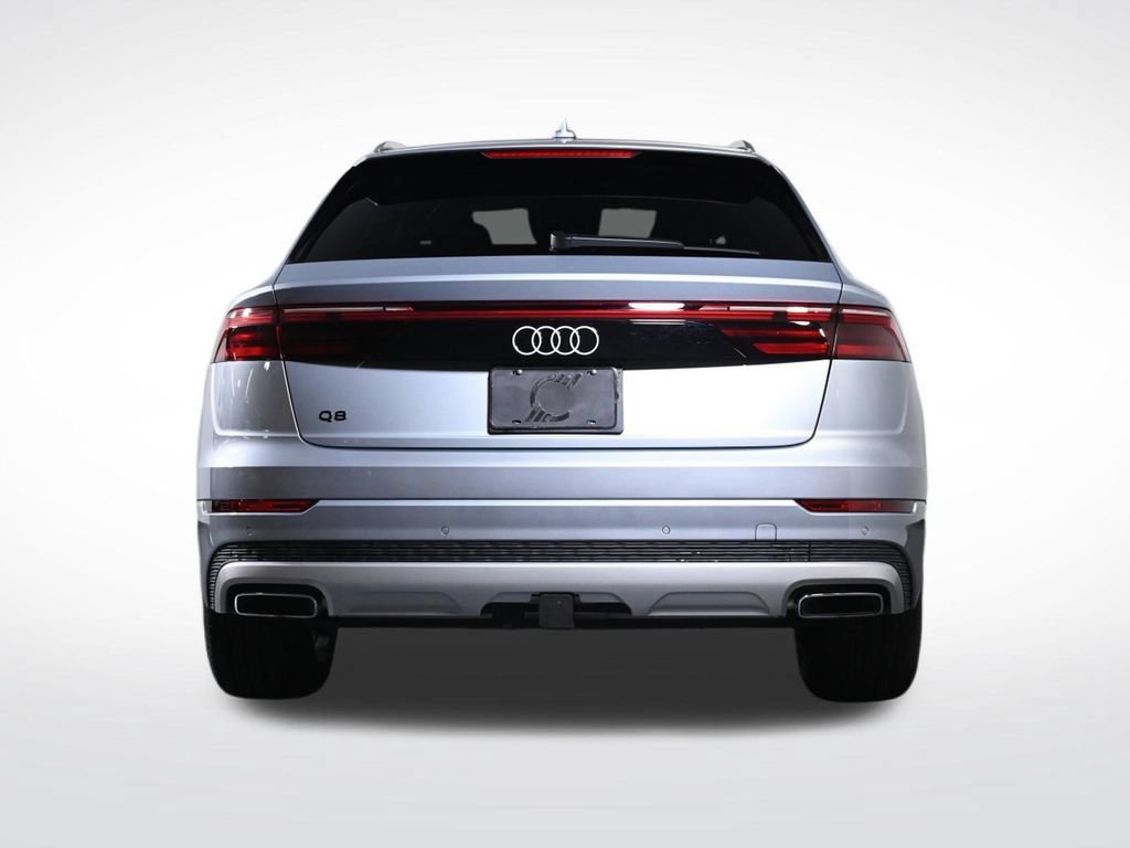 Used 2025 Audi Q8 Premium w/ Convenience Package AWD/4WD image 4