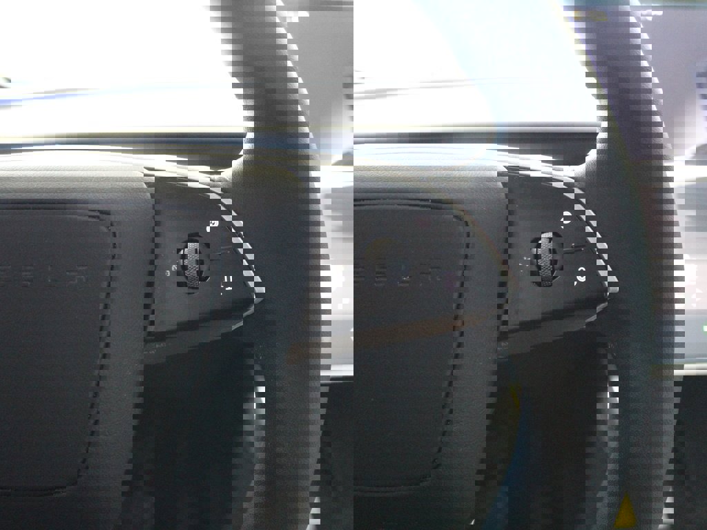 Used 2026 Tesla Model Y Long Range image 29