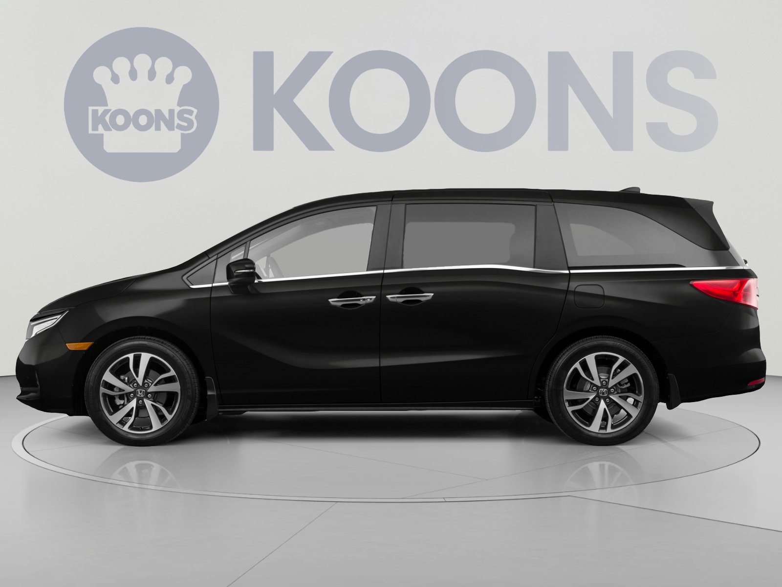 Used 2023 Honda Odyssey Touring image 2
