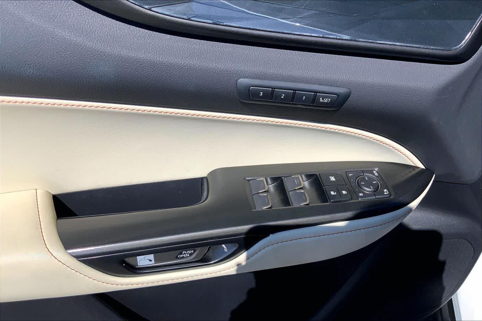 Used 2024 Lexus NX 350 AWD image 35