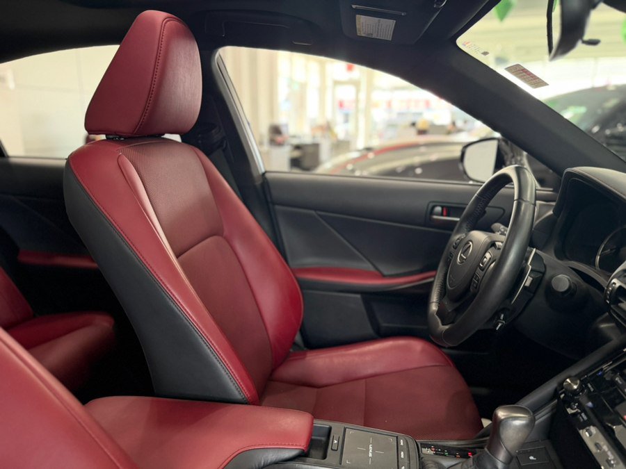 Used 2024 Lexus IS 300 F Sport RWD image 20