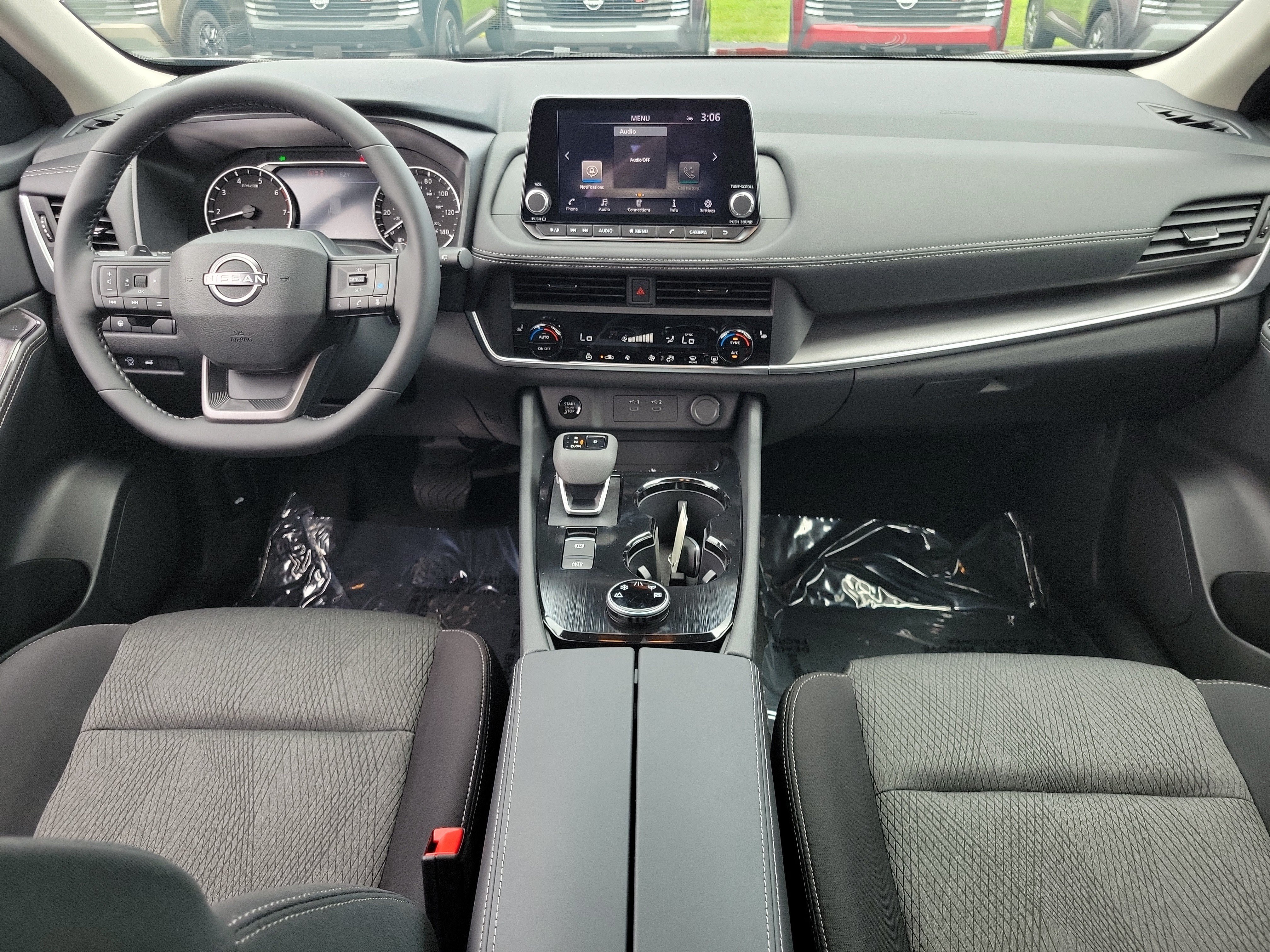 New 2026 Nissan Rogue SV w/ Cold Weather Package AWD/4WD image 9