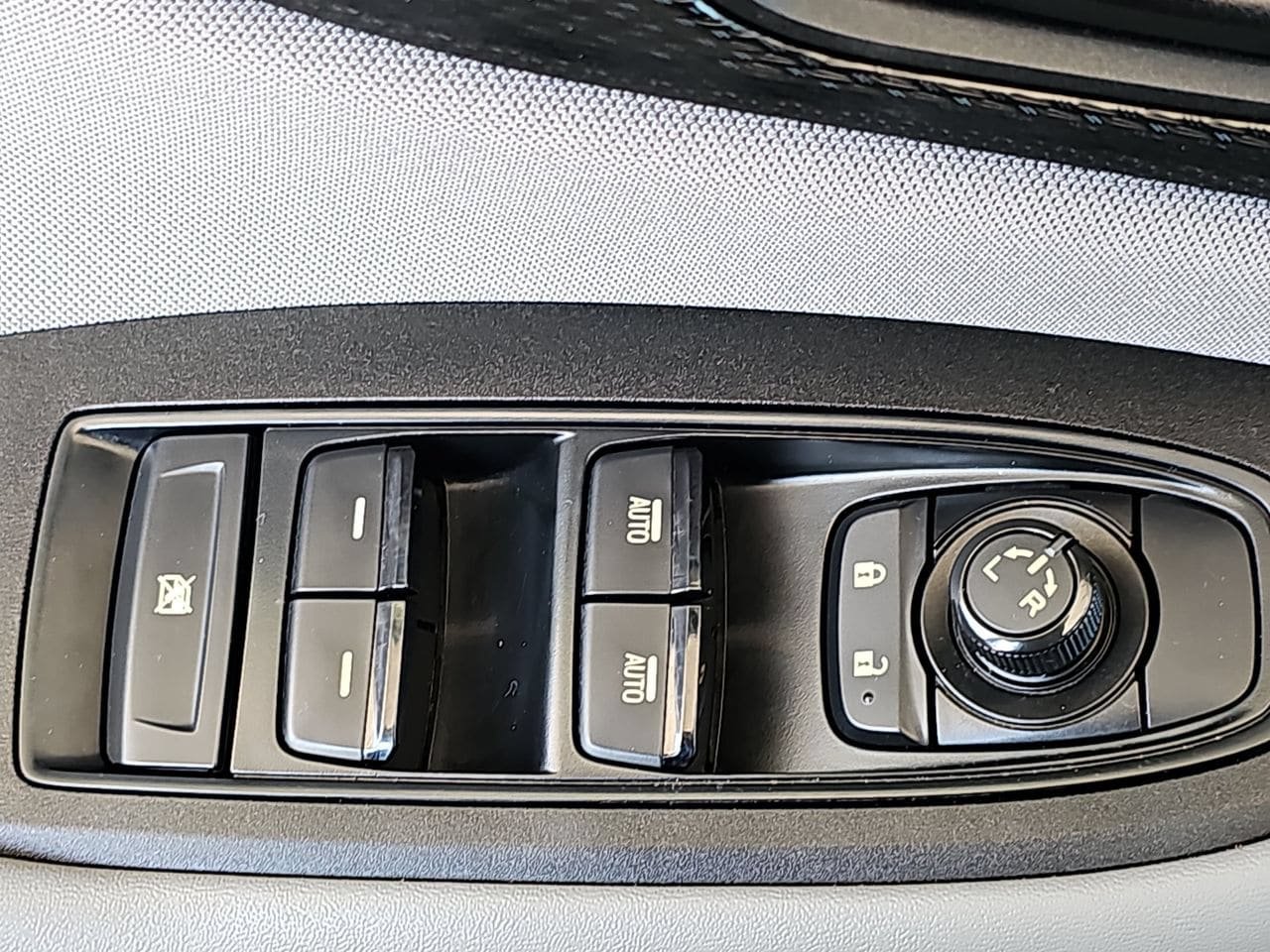 Used 2020 Subaru Legacy AWD/4WD image 32