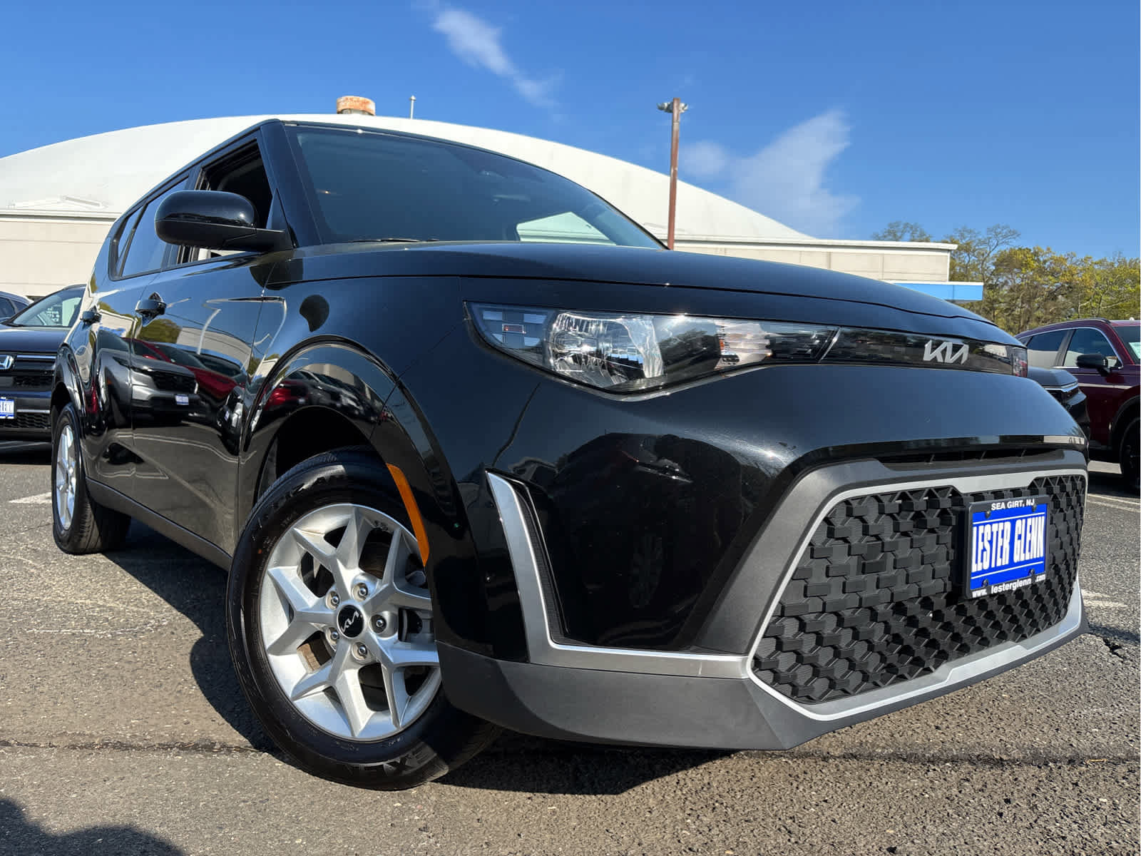 Used 2024 Kia Soul LX w/ Option Group 015 FWD image 2