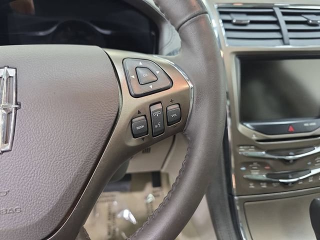Used 2015 Lincoln MKX AWD w/ Equipment Group 102A image 18