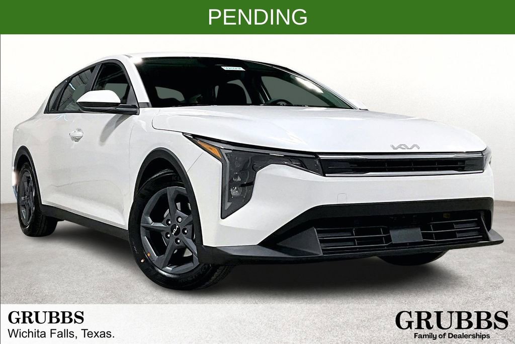 New 2025 Kia K4 LXS