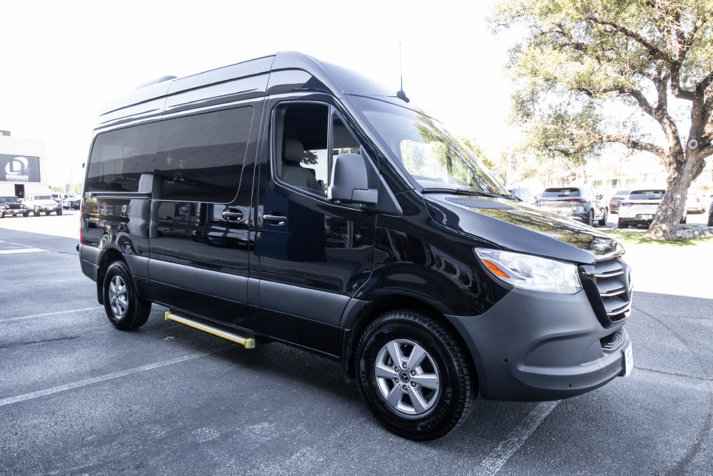 Used 2026 Mercedes-Benz Sprinter 2500 image 4