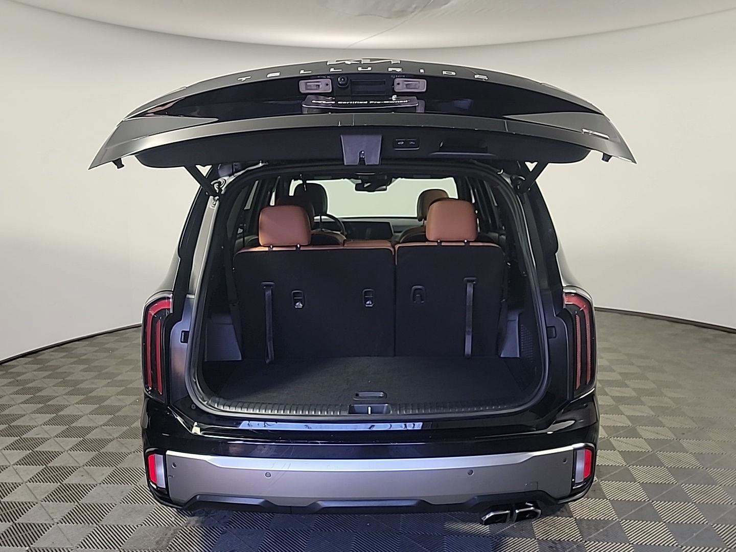 Used 2023 Kia Telluride EX X-Line image 8