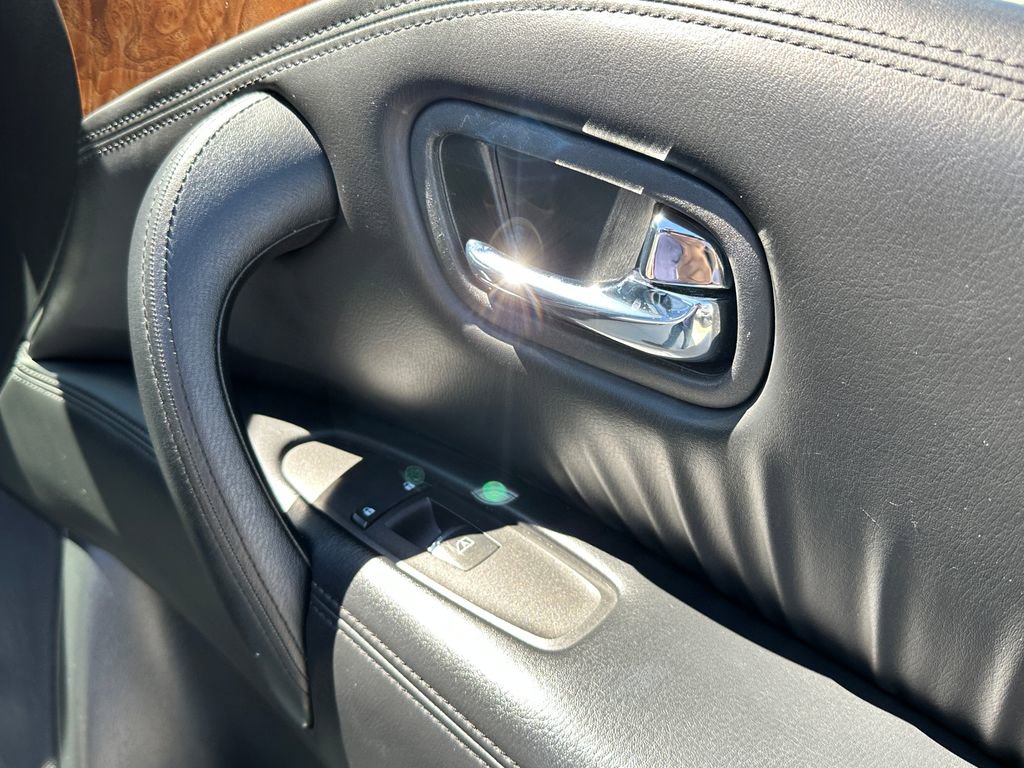 Used 2024 Nissan Armada SL w/ Captain's Chairs Package image 20