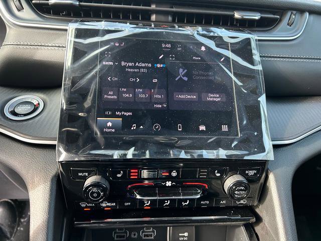 New 2025 Jeep Grand Cherokee Altitude image 12