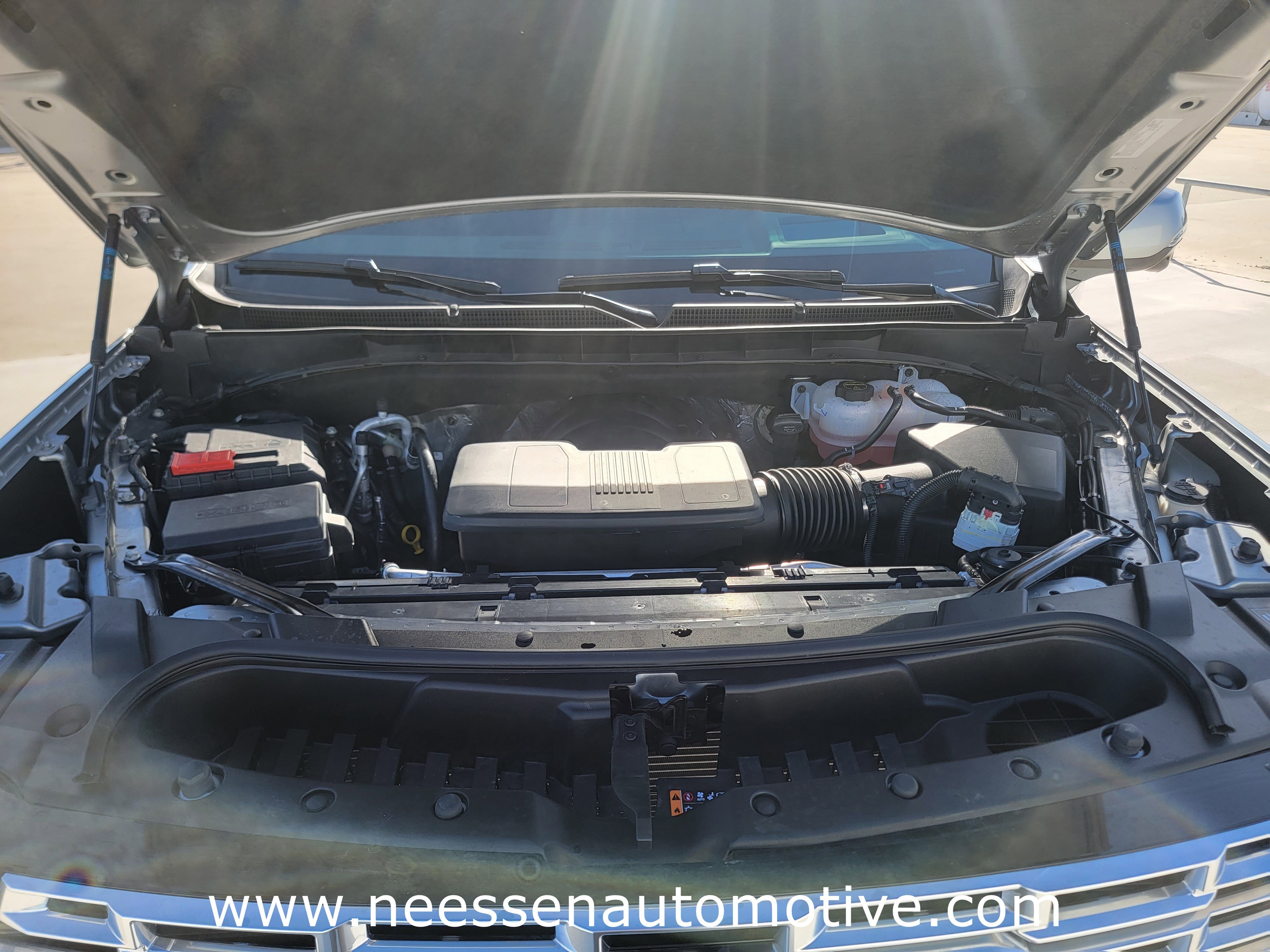 Used 2025 GMC Yukon Denali w/ Sun & Power Step Package image 33