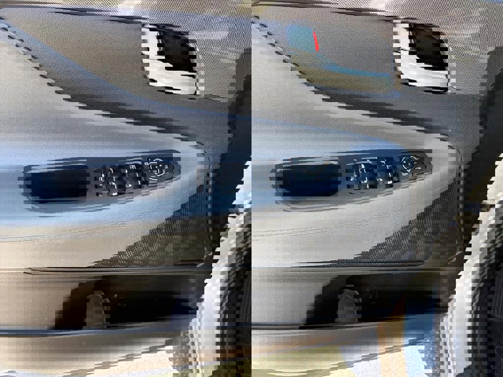 Certified 2023 Hyundai Santa Fe SE w/ Cargo Package image 18