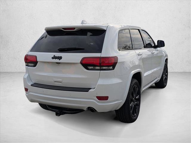 Used 2020 Jeep Grand Cherokee Altitude image 5