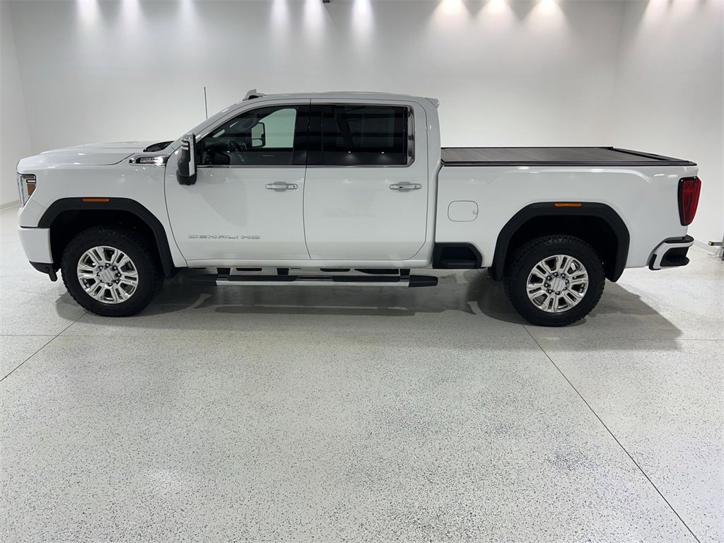 Used 2023 GMC Sierra 2500 Denali image 2