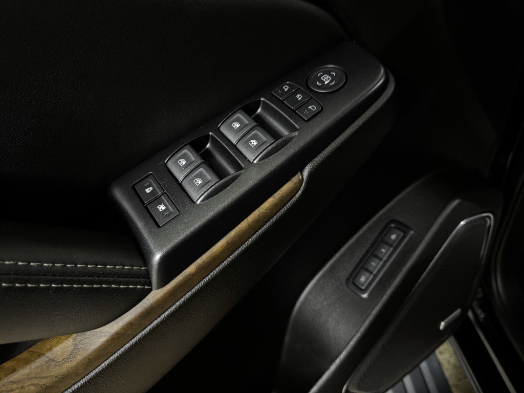 Used 2019 GMC Yukon Denali w/ Denali Ultimate Package image 20