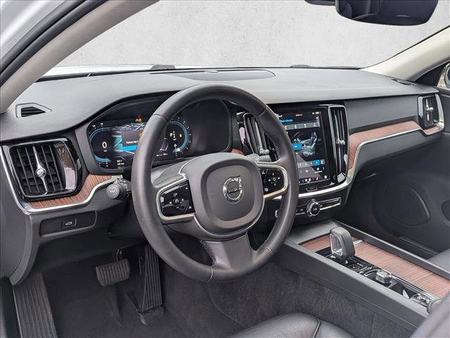 Used 2023 Volvo S60 B5 Plus w/ Protection Package Premier image 10