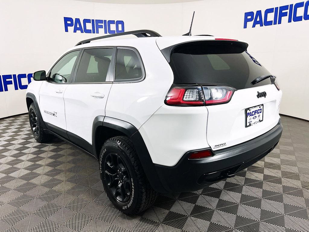 Used 2022 Jeep Cherokee Latitude image 5