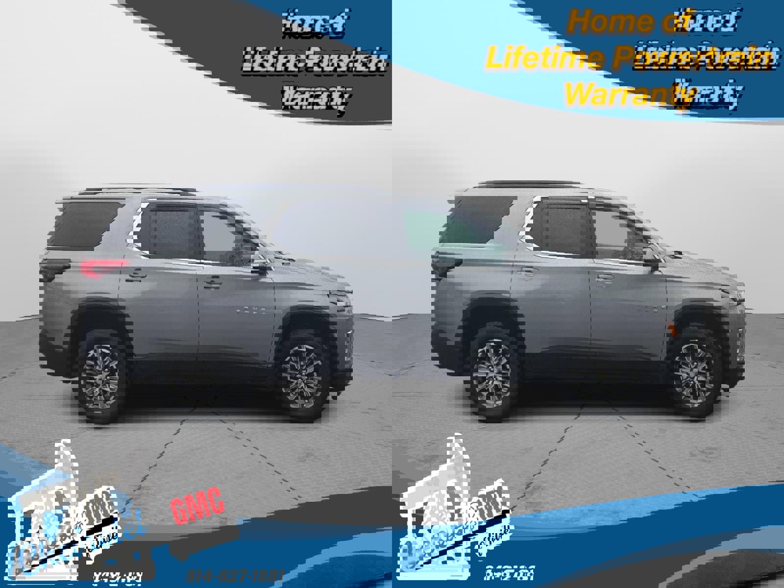 Used 2023 Chevrolet Traverse LT image 2