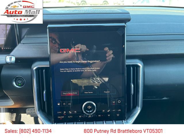 New 2026 GMC Acadia Denali Ultimate AWD/4WD image 17