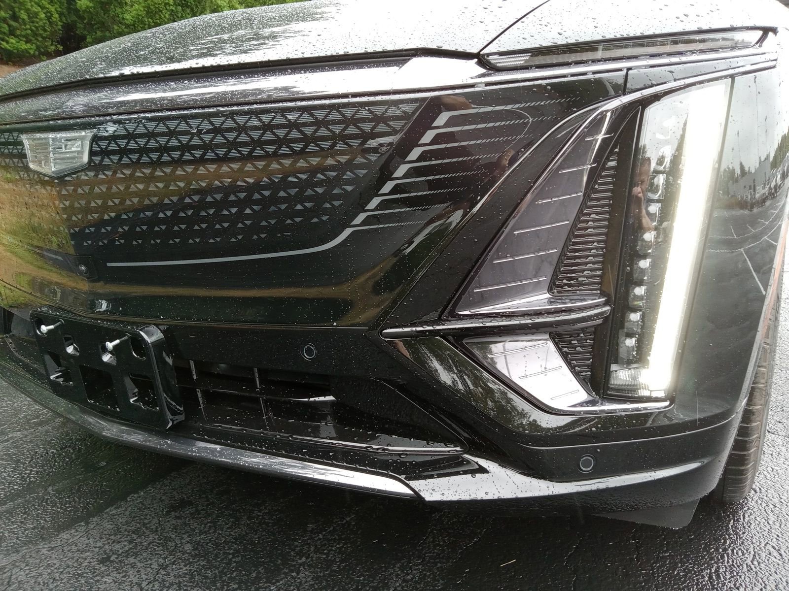 New 2025 Cadillac Lyriq Sport w/ LPO, Red Accent Package image 7