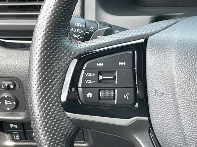 Certified 2025 Honda Ridgeline Black Edition image 12