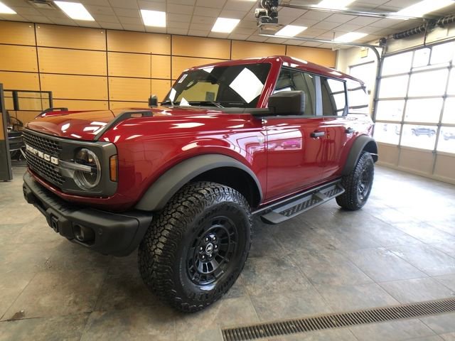 New 2026 Ford Bronco Badlands image 3