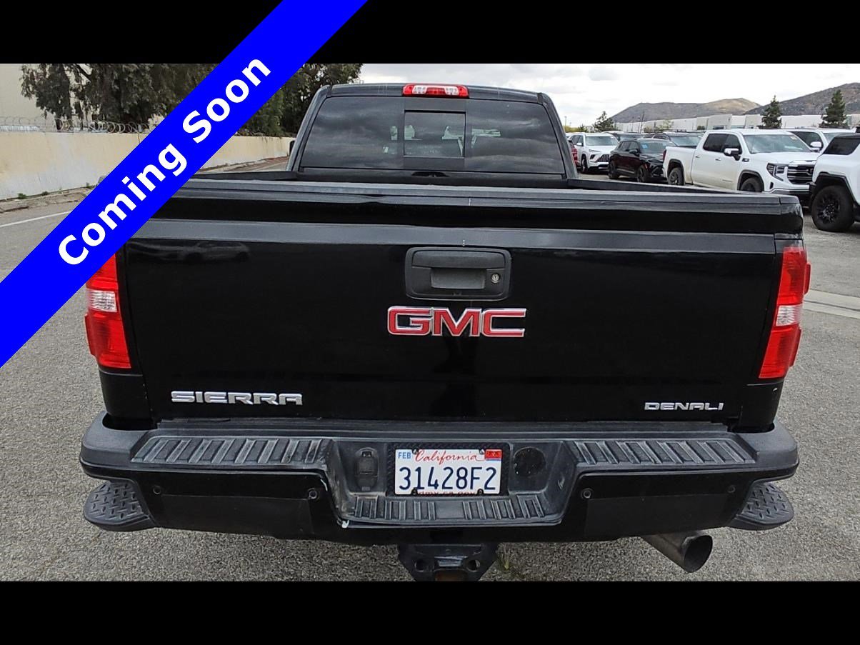 Used 2018 GMC Sierra 2500 Denali w/ Duramax Plus Package AWD/4WD image 6