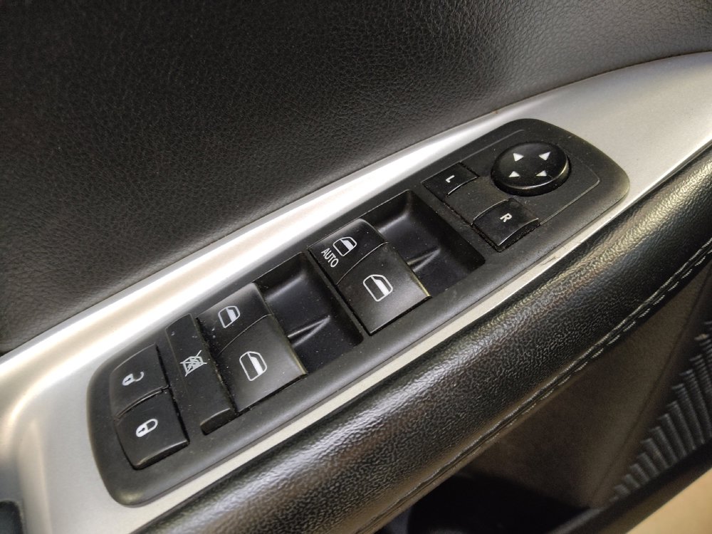 Used 2018 Dodge Journey SE w/ Blacktop Package FWD image 27