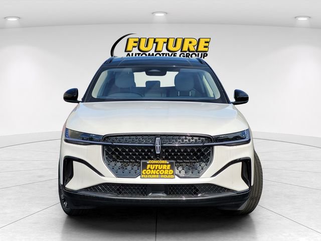 New 2026 Lincoln Nautilus Reserve image 3