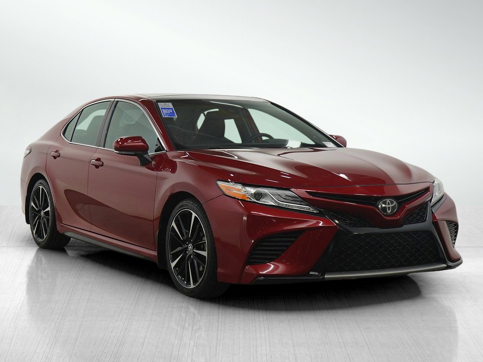 Used 2020 Toyota Camry XSE image 7