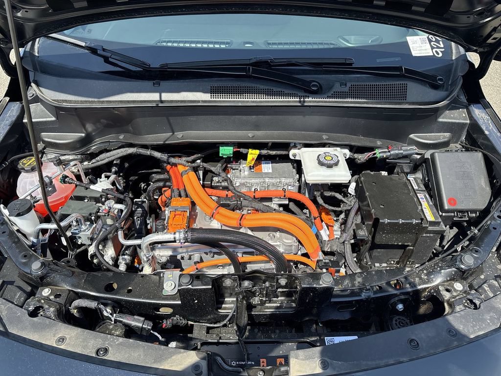 New 2027 Chevrolet Bolt LT w/ Comfort Package FWD image 30